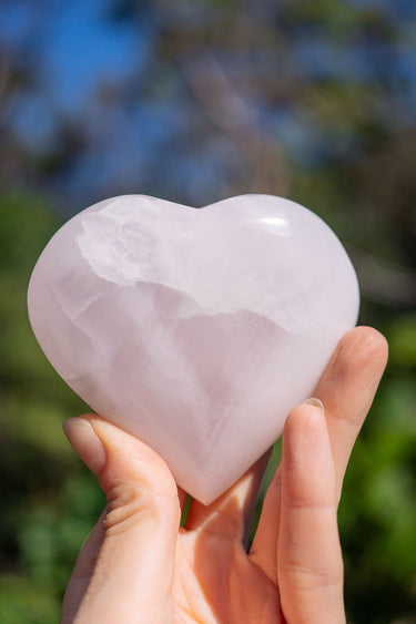 Mangano Calcite Heart